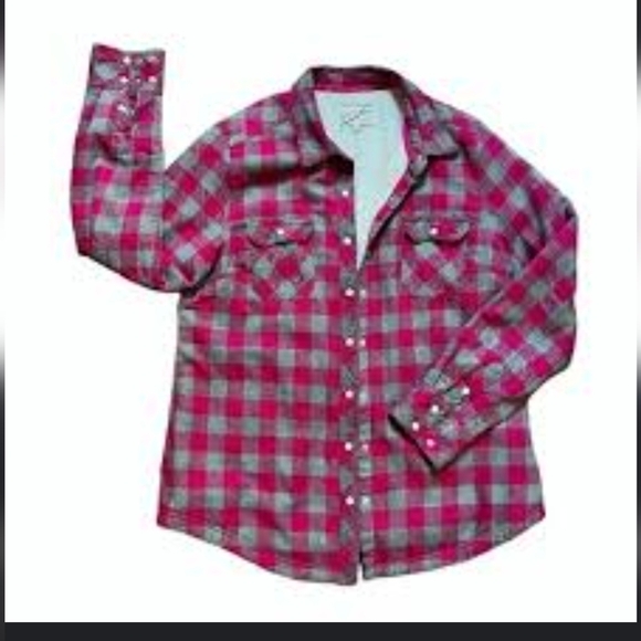 Pink and gray plaid shacket with Sherpa lining woman's Size large - Picture 7 of 9